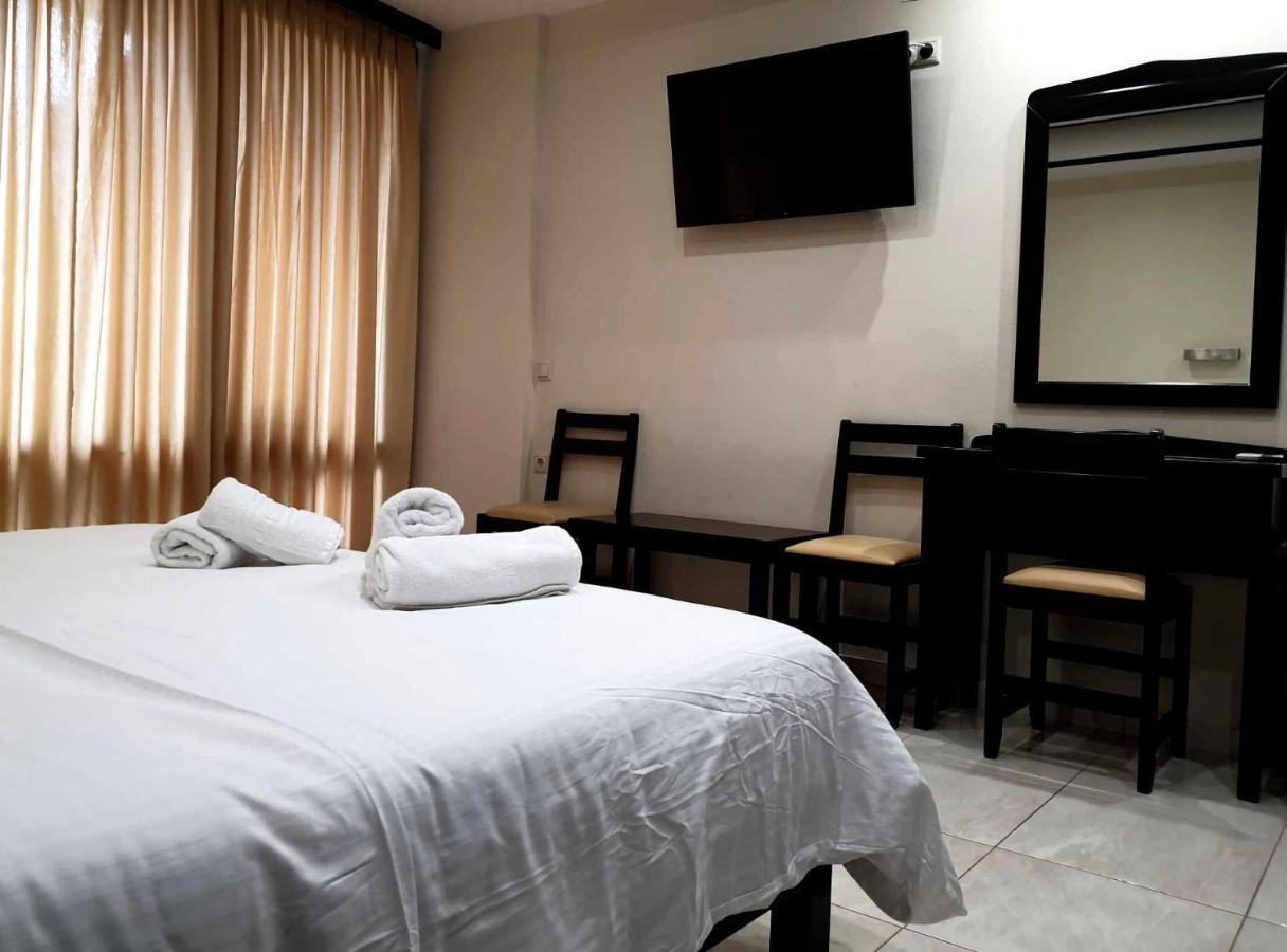 24 Seven Boutique Hotel มาเลีย ภายนอก รูปภาพ