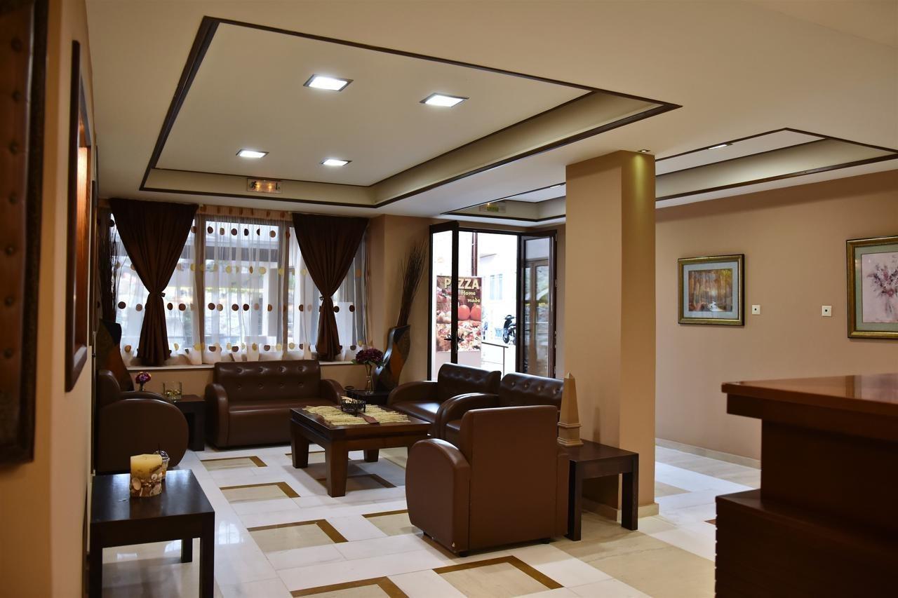 24 Seven Boutique Hotel มาเลีย ภายนอก รูปภาพ