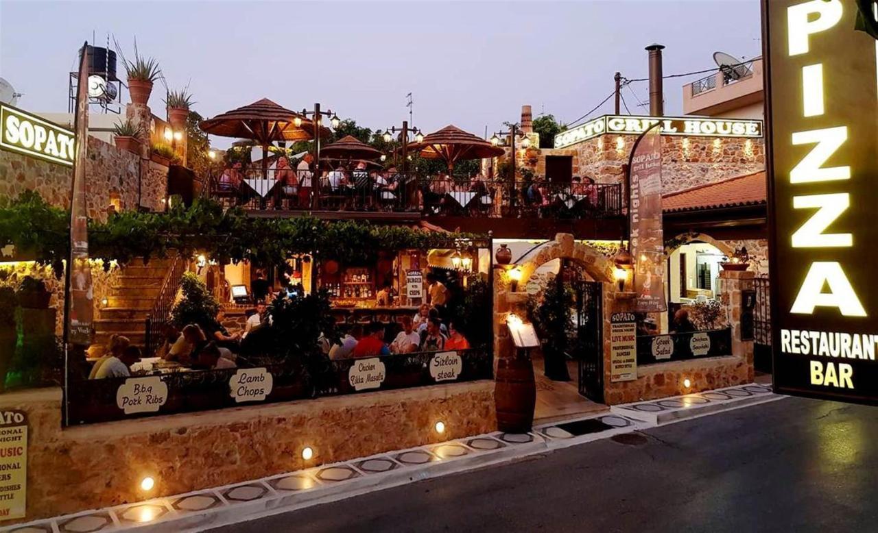 24 Seven Boutique Hotel มาเลีย ภายนอก รูปภาพ