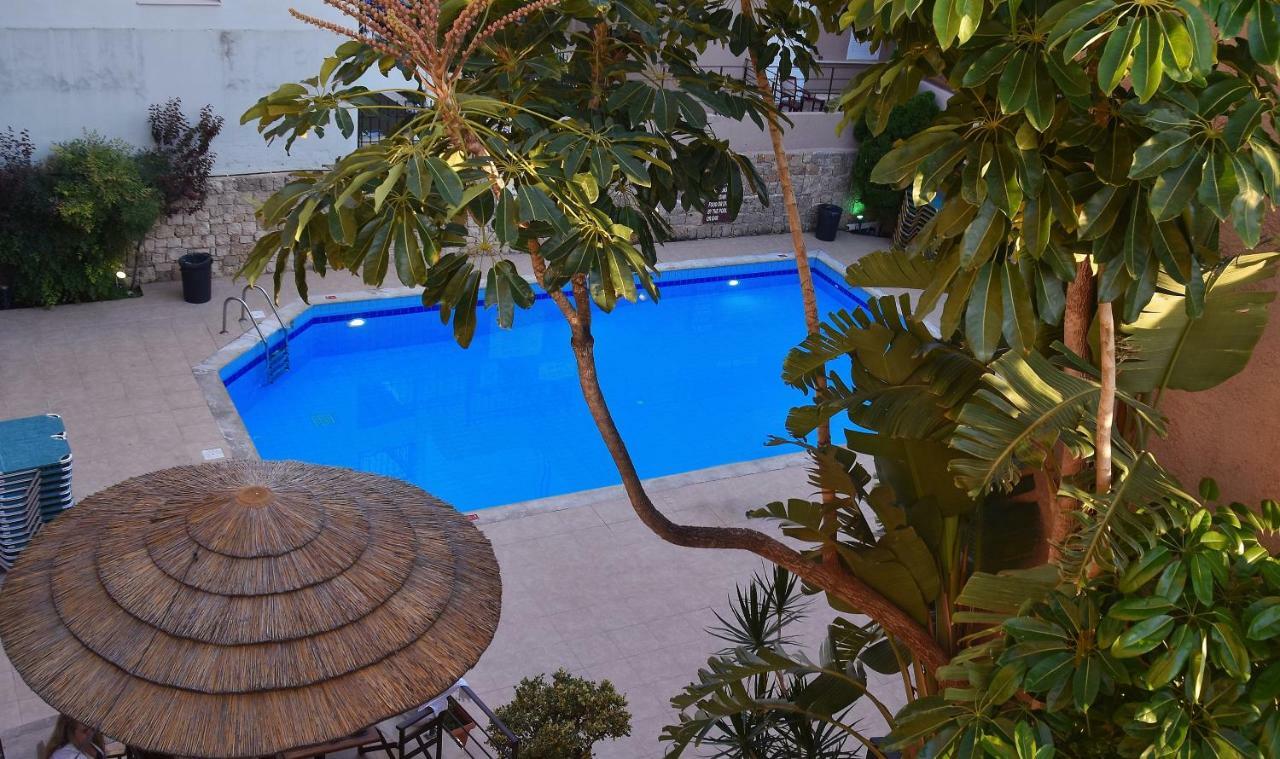 24 Seven Boutique Hotel มาเลีย ภายนอก รูปภาพ